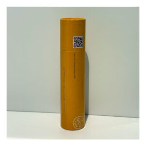 Das Bild zeigt Streichhölzer in einer runden Verpackung in gelb-orange mit QR-Code und URL regionalmarketing-swf.com